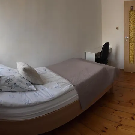 Hostel Reda